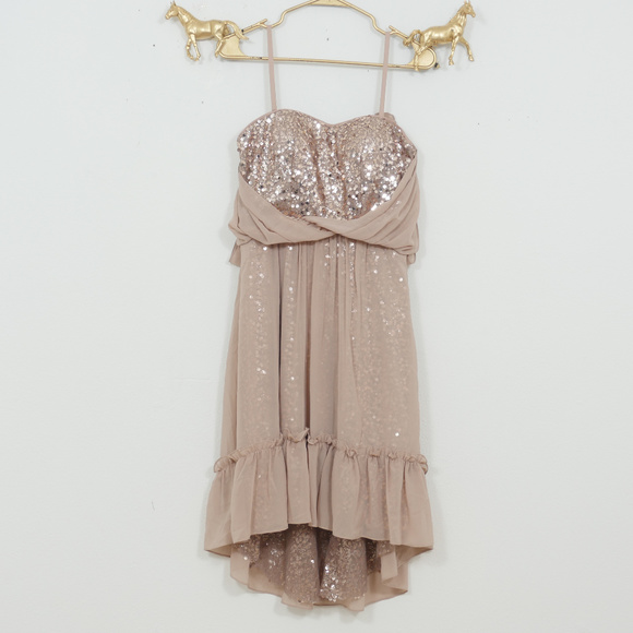 Jessica Simpson Dresses & Skirts - Jessica Simpson Nude Sequin Ruffle Party Dress